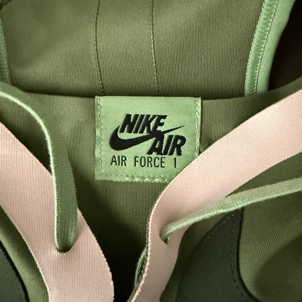 Nike AF1 Sports Bra with Lace-Up Detail - Picture 8 of 10